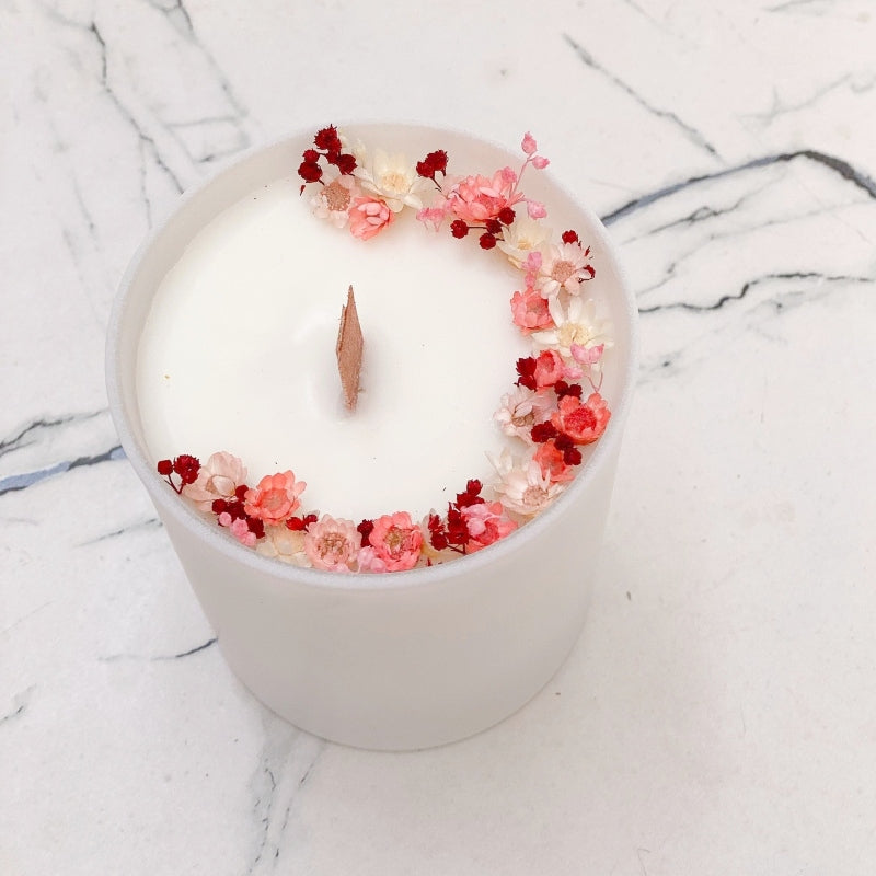 coffret-bougie-fleurie-rose-mini-bouquet-vase-coloré