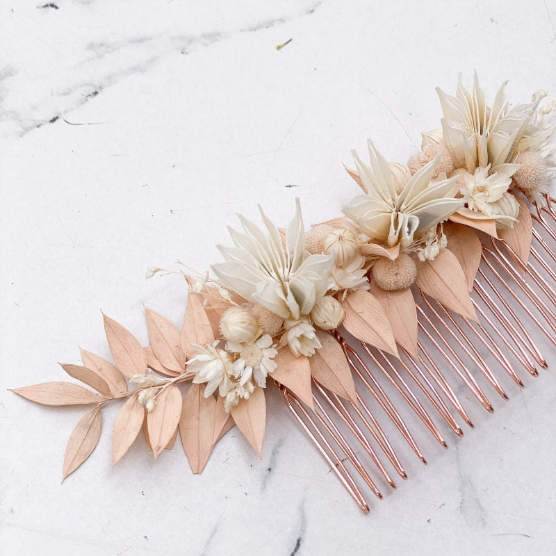 peigne-fleuri-fleurs-pastel-nude-blanc