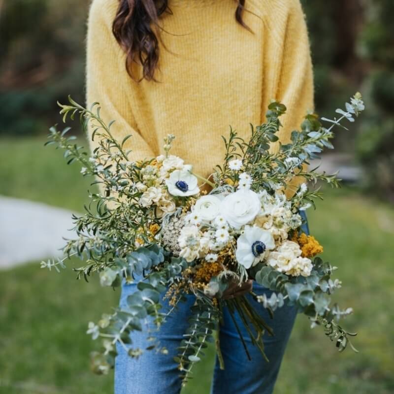What flowers are in season in April? - by Cabane - sustainable floral design studio in California