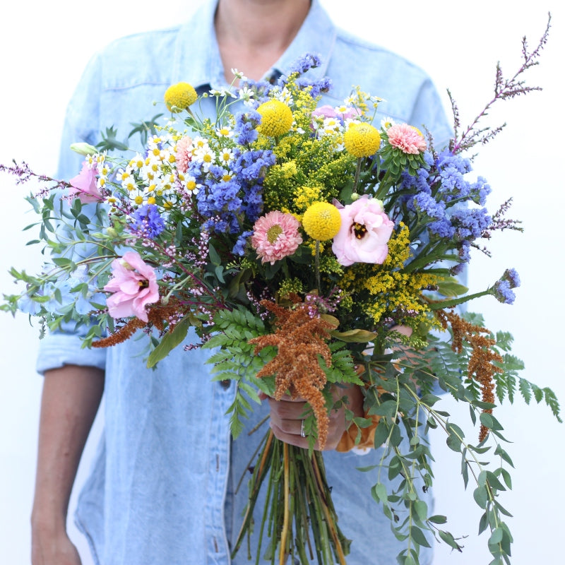 bouquet de fleurs de saison taille Le magnifique livraison a anglet et biarritz