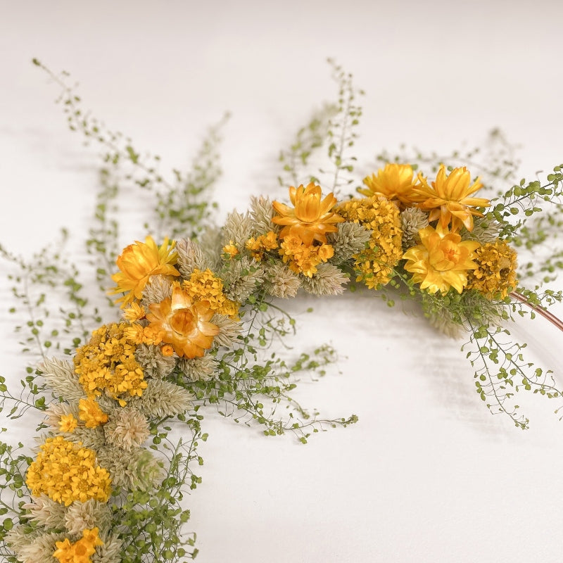couronne-fleurs-sechees-bouton-d-or