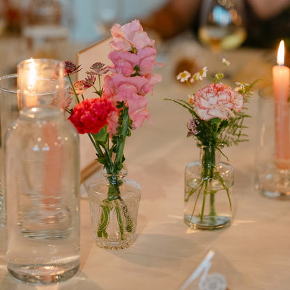 décoration de table mariage pays basque colorée et délicate avec petites touches florales